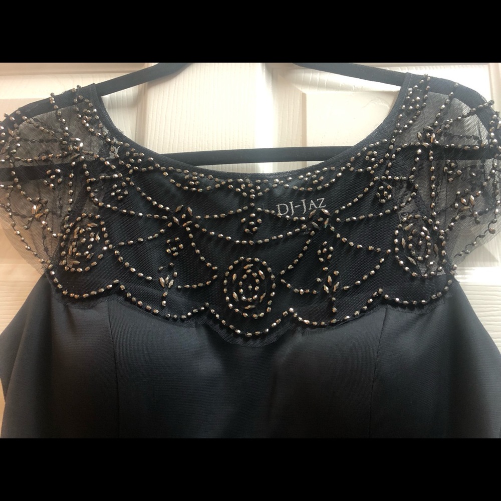 Dress - Picture 2 of 4